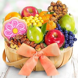 Fruit & Sweets Deluxe: Gourmet Gift Basket