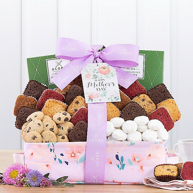 Happy Mother's Day: Cookie, Brownie & Cake Gift Box