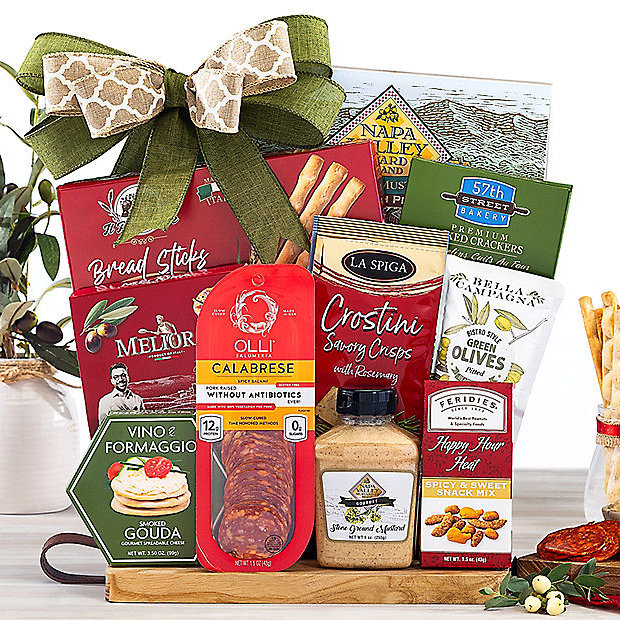 Traditional Cheese Delights: Gourmet Gift Basket