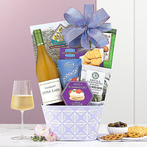Little Lakes Chardonnay: Wine Gift Basket