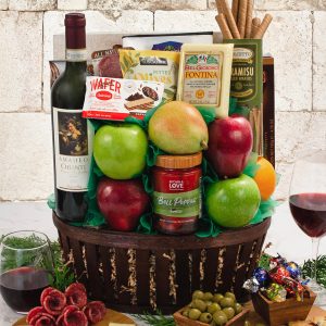 Festa Italiana: Chianti & Fruit Gift Basket