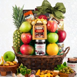 Orchard Elegance: Gourmet Fruit Gift Basket