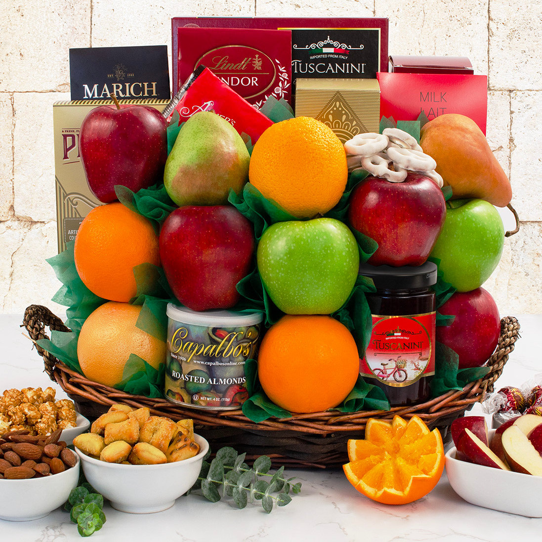 Signature Gourmet: Kosher Fruit Gift Basket